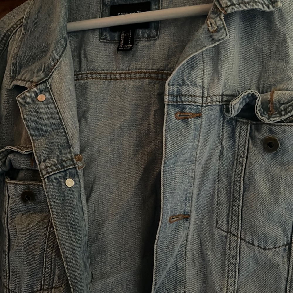 Large Men’s Forever 21 Denim Jean Jacket